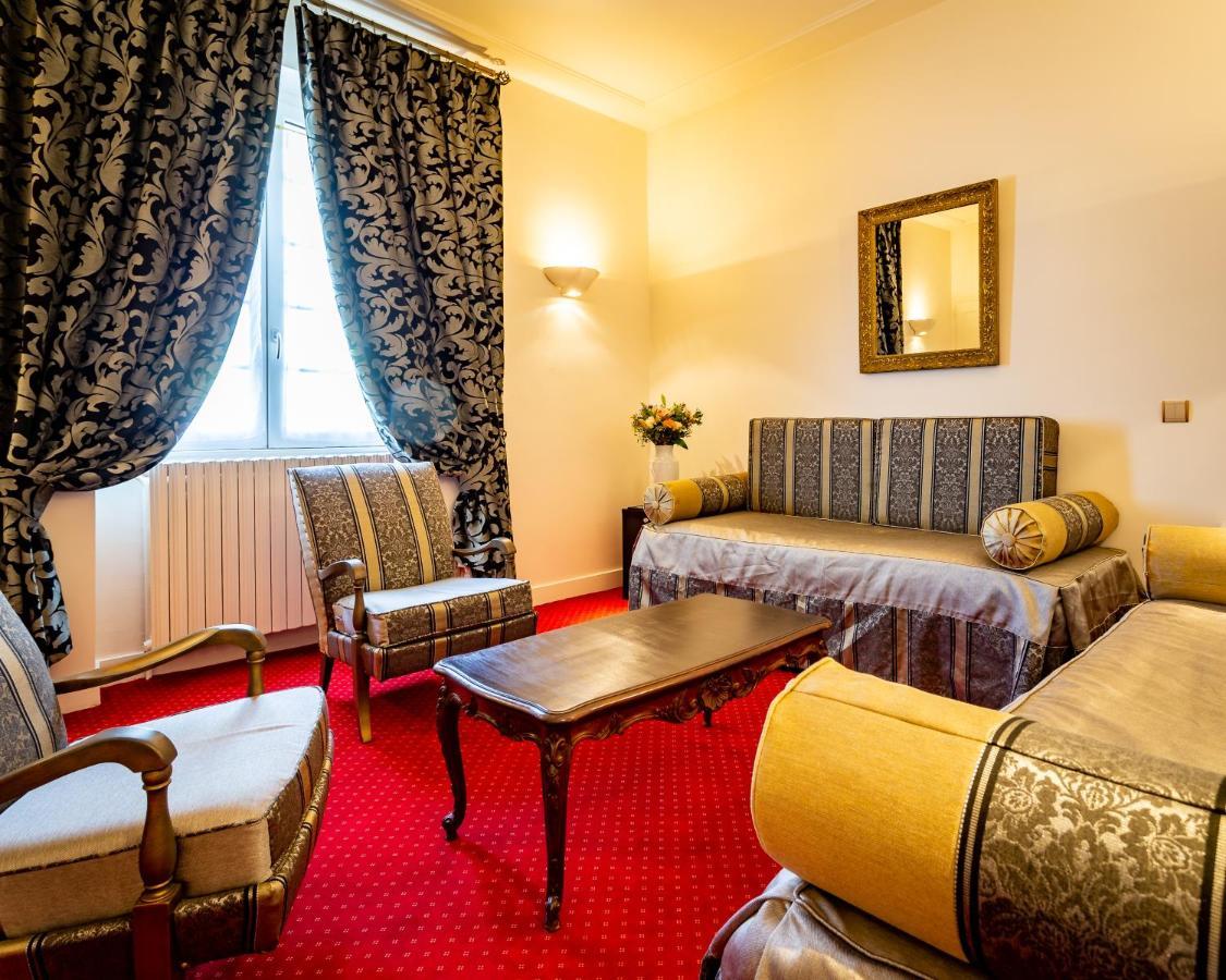 Hotel Restaurant Le Centenaire Les Eyzies المظهر الخارجي الصورة